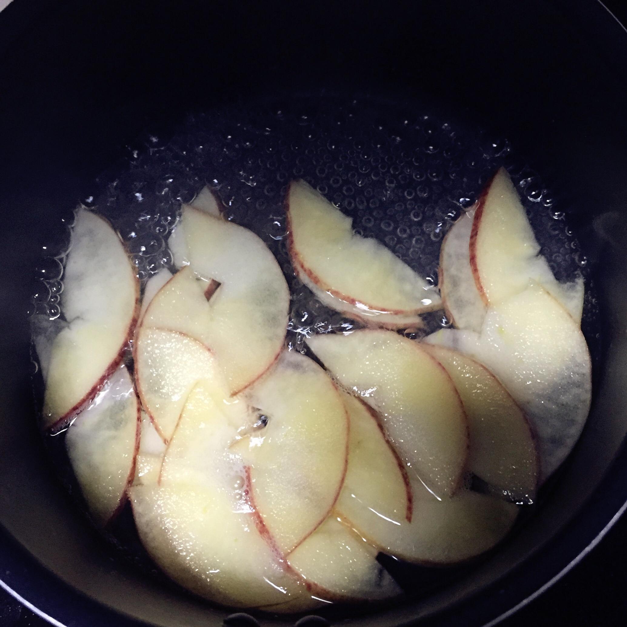 烤玫瑰蘋果花的做法 步骤3