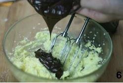 濃郁榛子巧克力蛋糕的做法 步骤6
