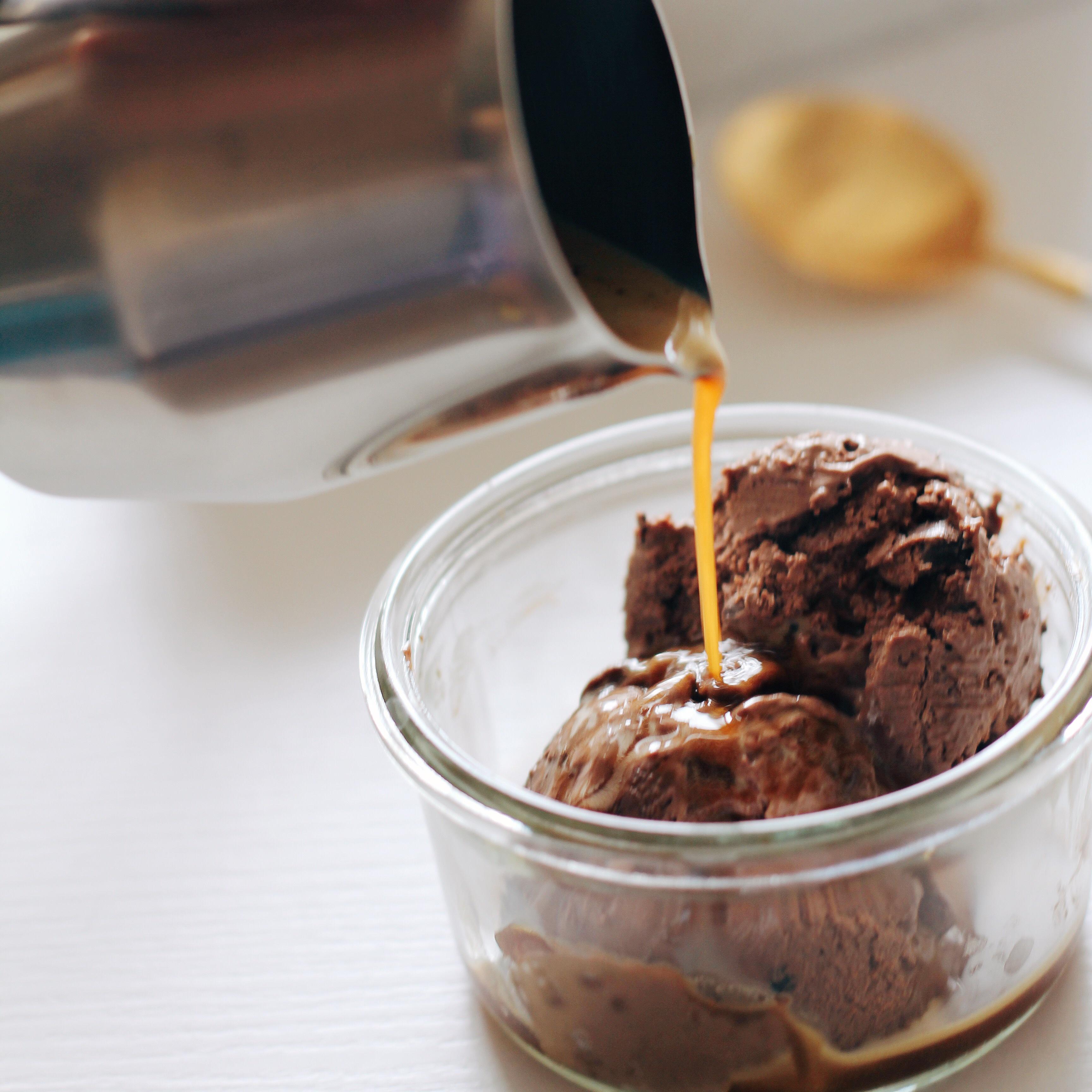 Affogato--咖啡與冰淇淋的完美邂逅的做法 步骤2