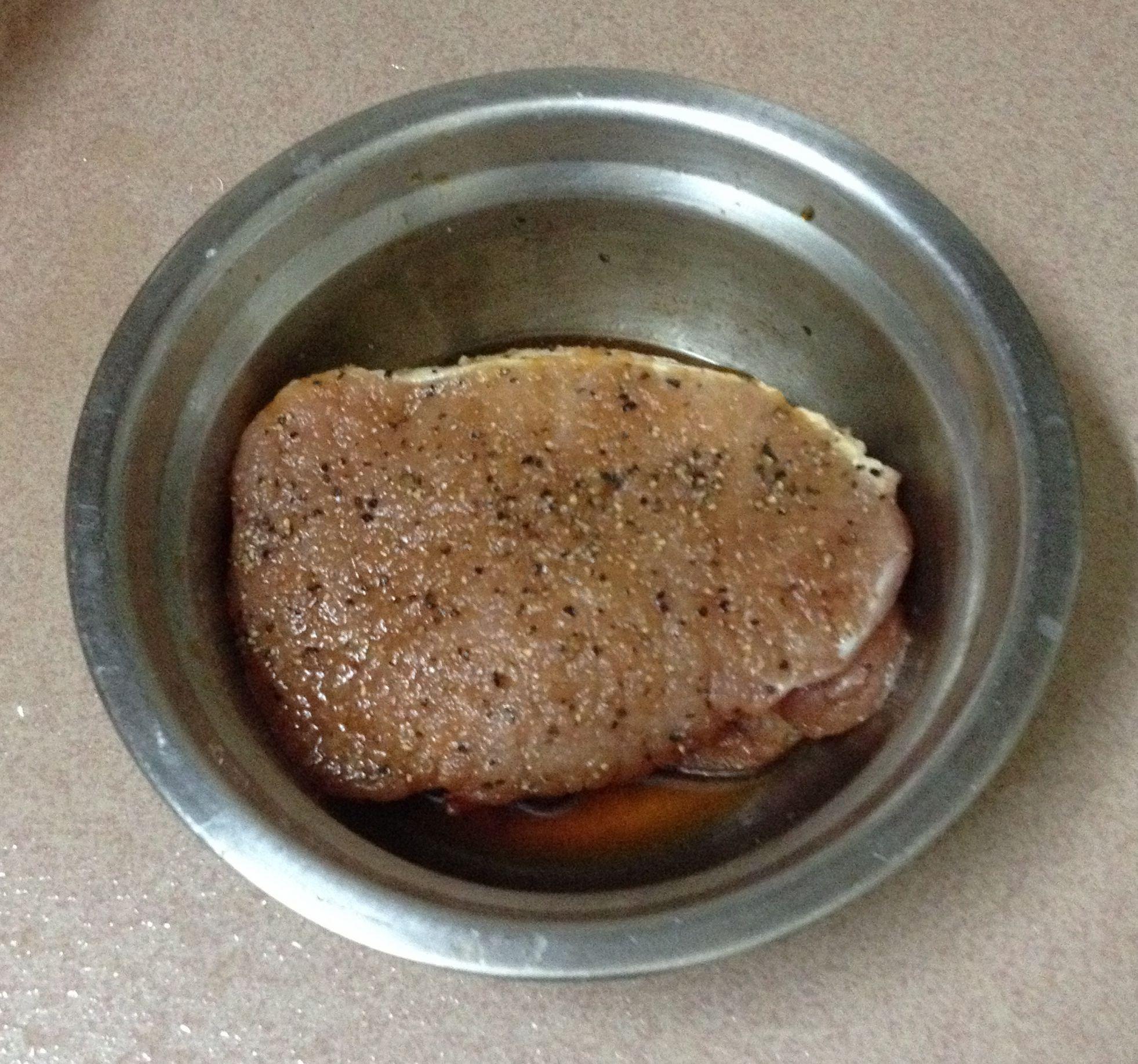 香煎豬排的做法 步骤2