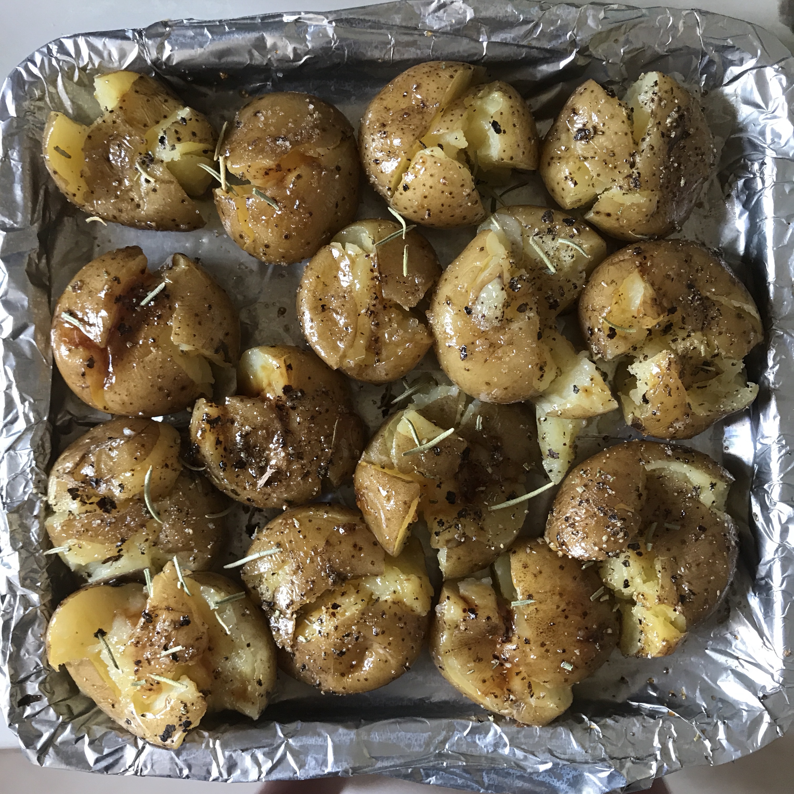 烤箱菜—迷迭香小土豆的做法 步骤4