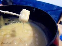 Fondue瑞士乳酪火鍋的做法 步骤4