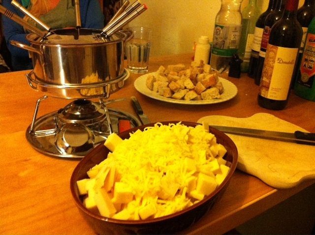 Cheese Fondue 芝士火鍋的做法 步骤1