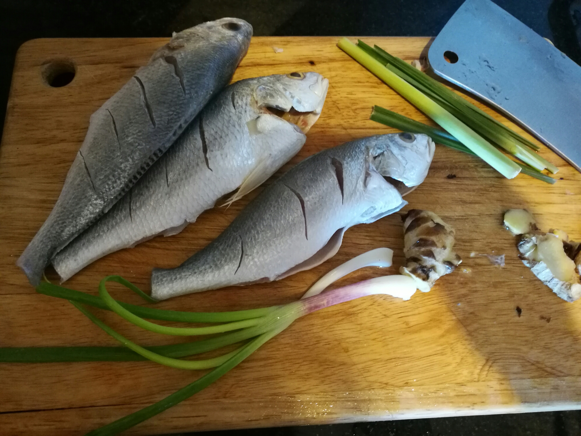 東南亞風味鮮黃魚湯的做法 步骤1