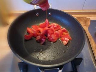 蕃茄雞蛋炒蝦仁的做法 步骤5