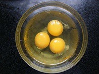 小蔥煎蛋的做法 步骤2