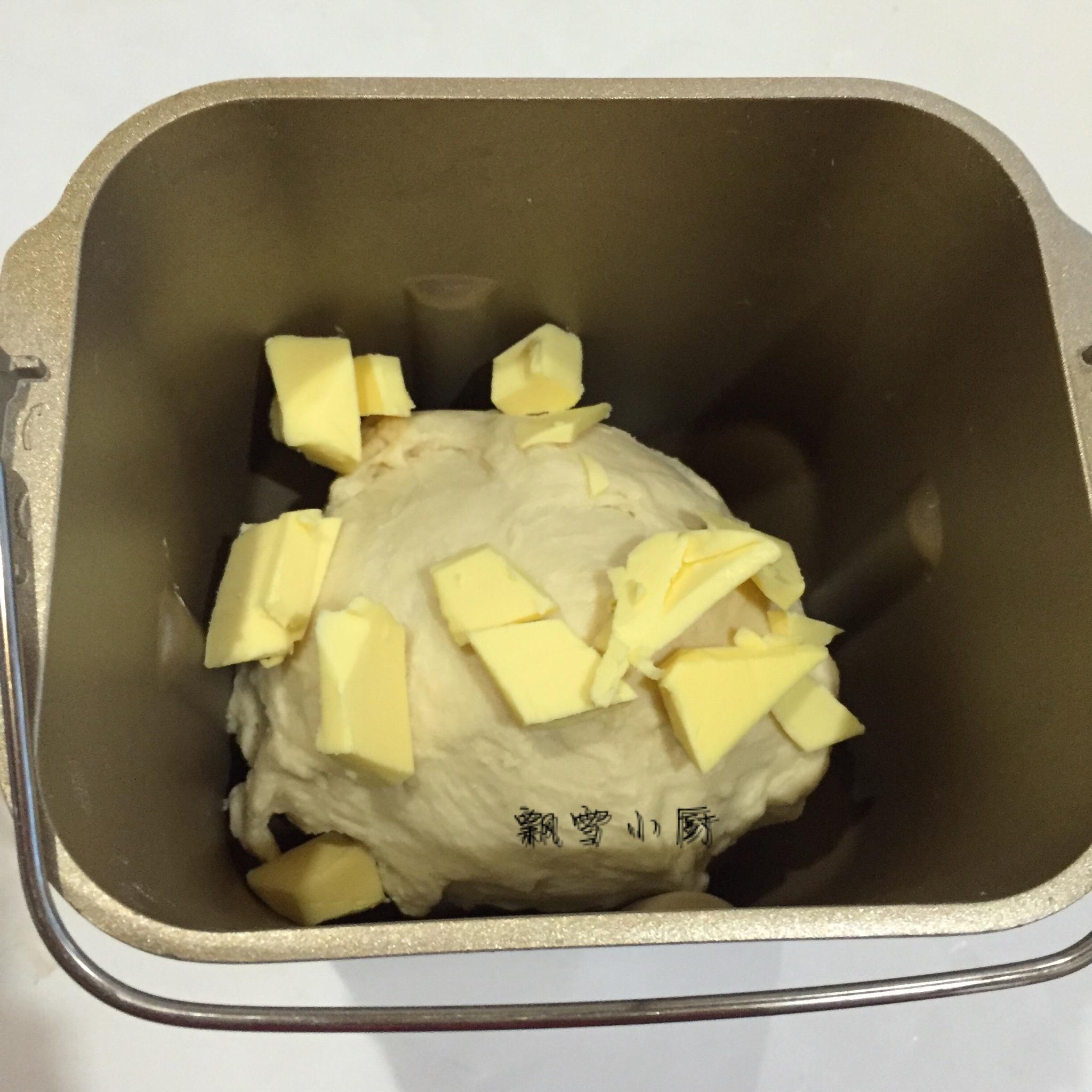 奶香酥粒麪包的做法 步骤2