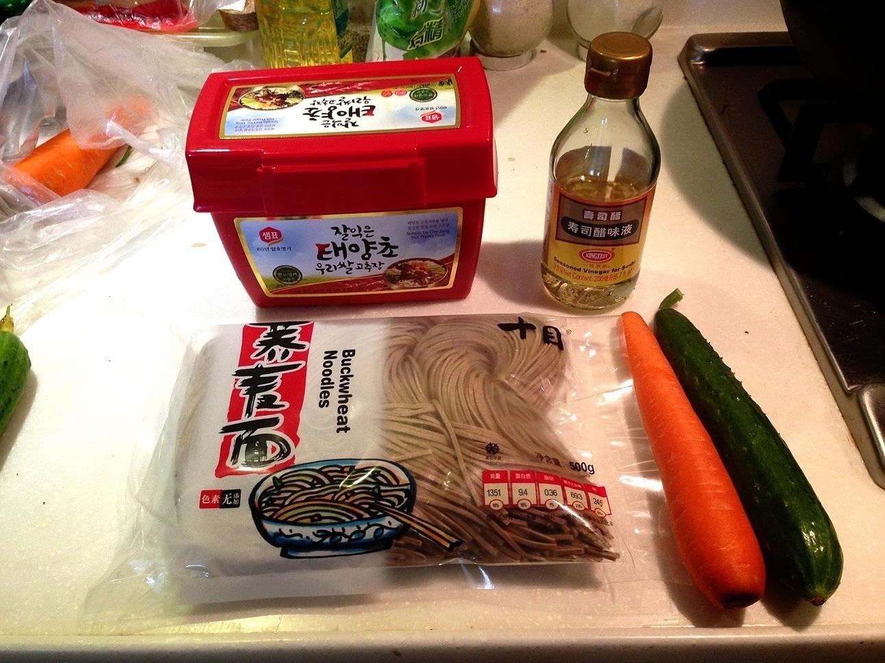 韓式拌蕎麥冷麪的做法 步骤1