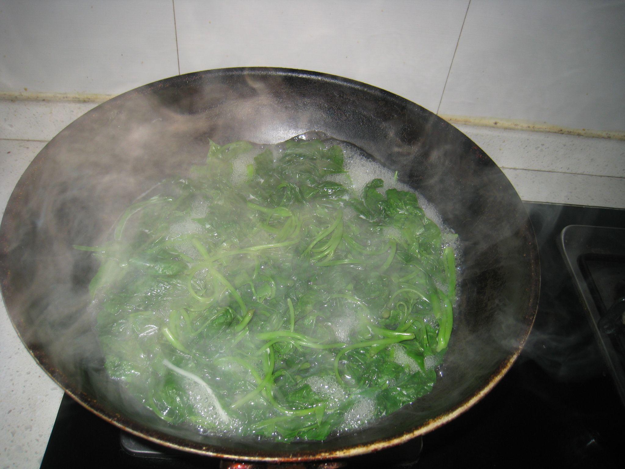 橄欖菜拌麪的做法 步骤4