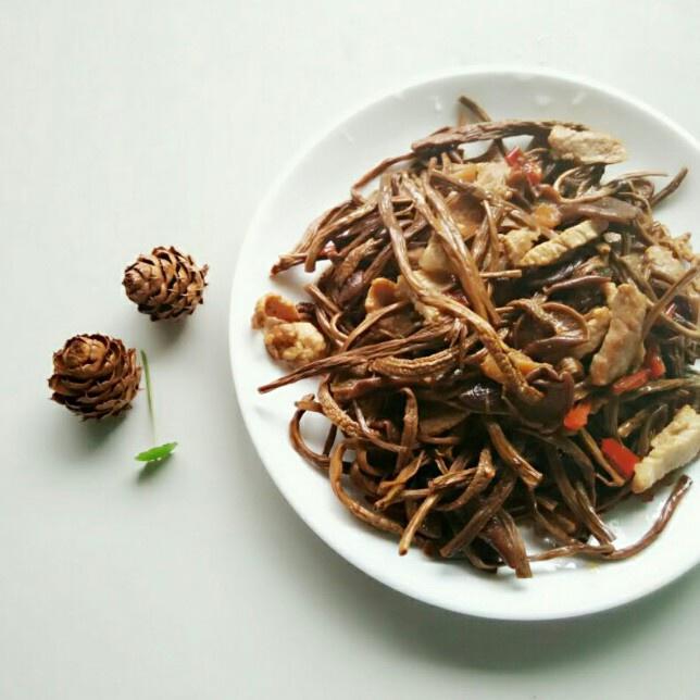 老饒家丨茶樹菇燒肉的做法 步骤6