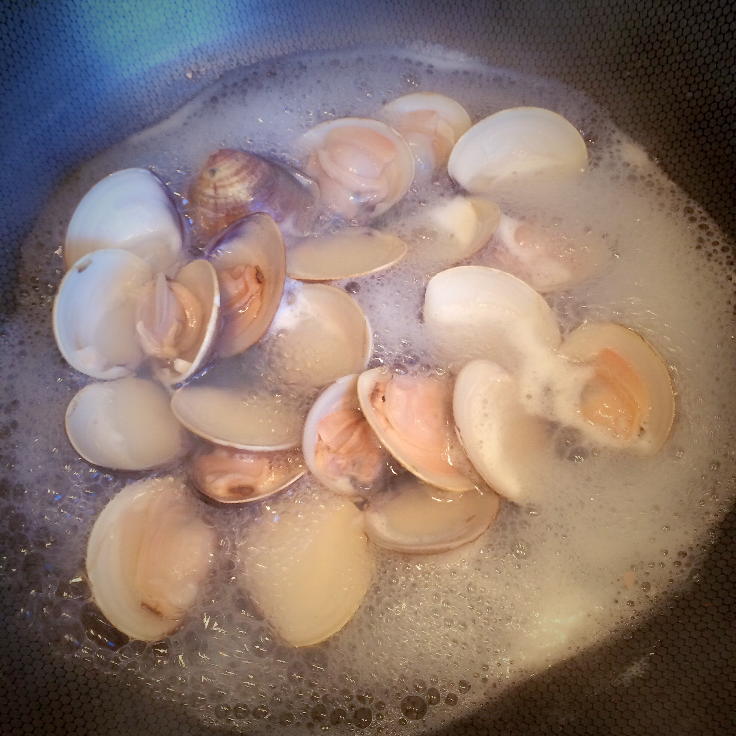 鮮蝦海鮮炒麪的做法 步骤1