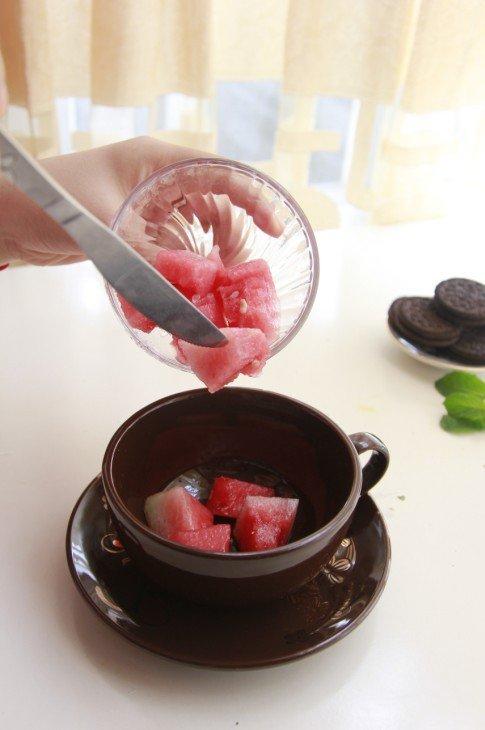 酸奶奧利奧水果盆栽的做法 步骤7