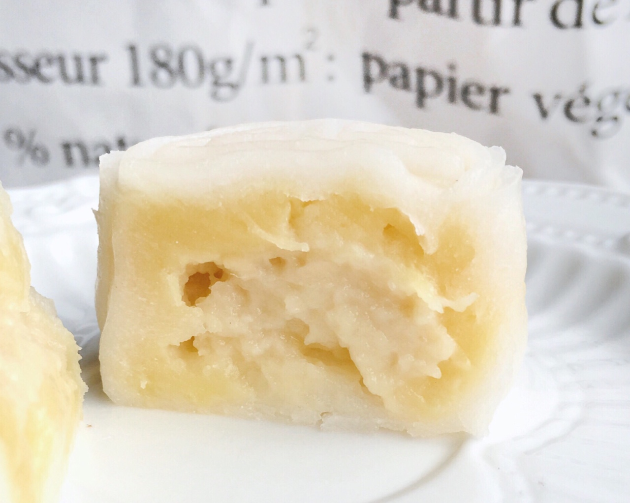 100%榴蓮果肉流心乳酪月餅 | Durian cheese mooncakes with 100% durian flesh flow heart的做法 步骤1