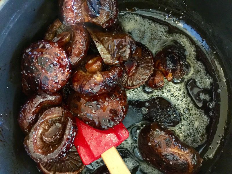 下飯營養好菜——油燜大花菇的做法 步骤9