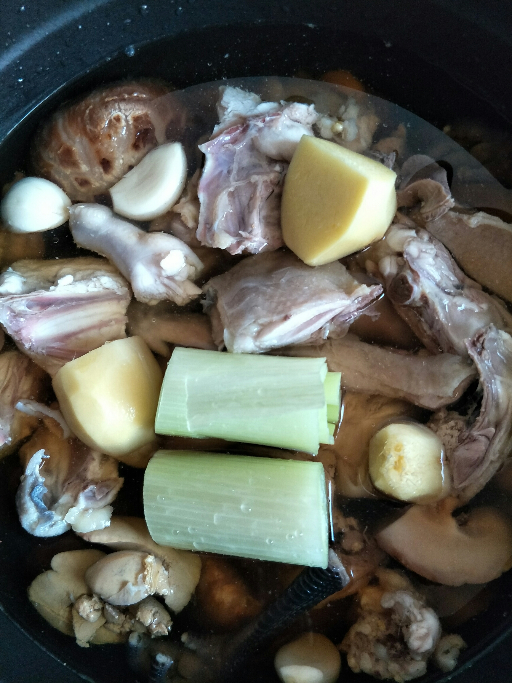 花菇煲雞湯的做法 步骤6