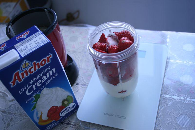 免考系列 草莓奶香布丁的做法 步骤1
