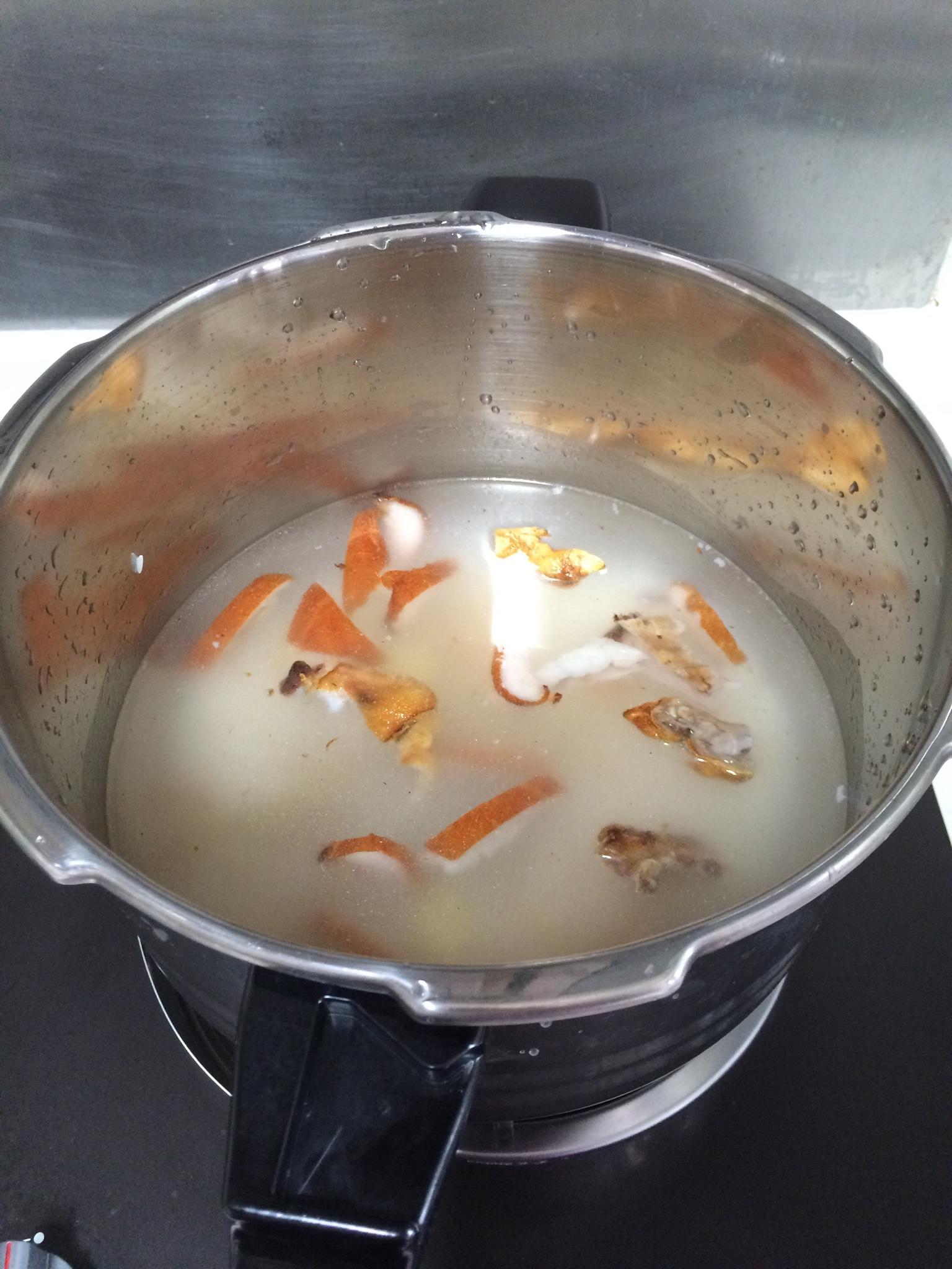 燒肉冬菜粥的做法 步骤3