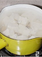 菱角燒豆腐的做法 步骤2
