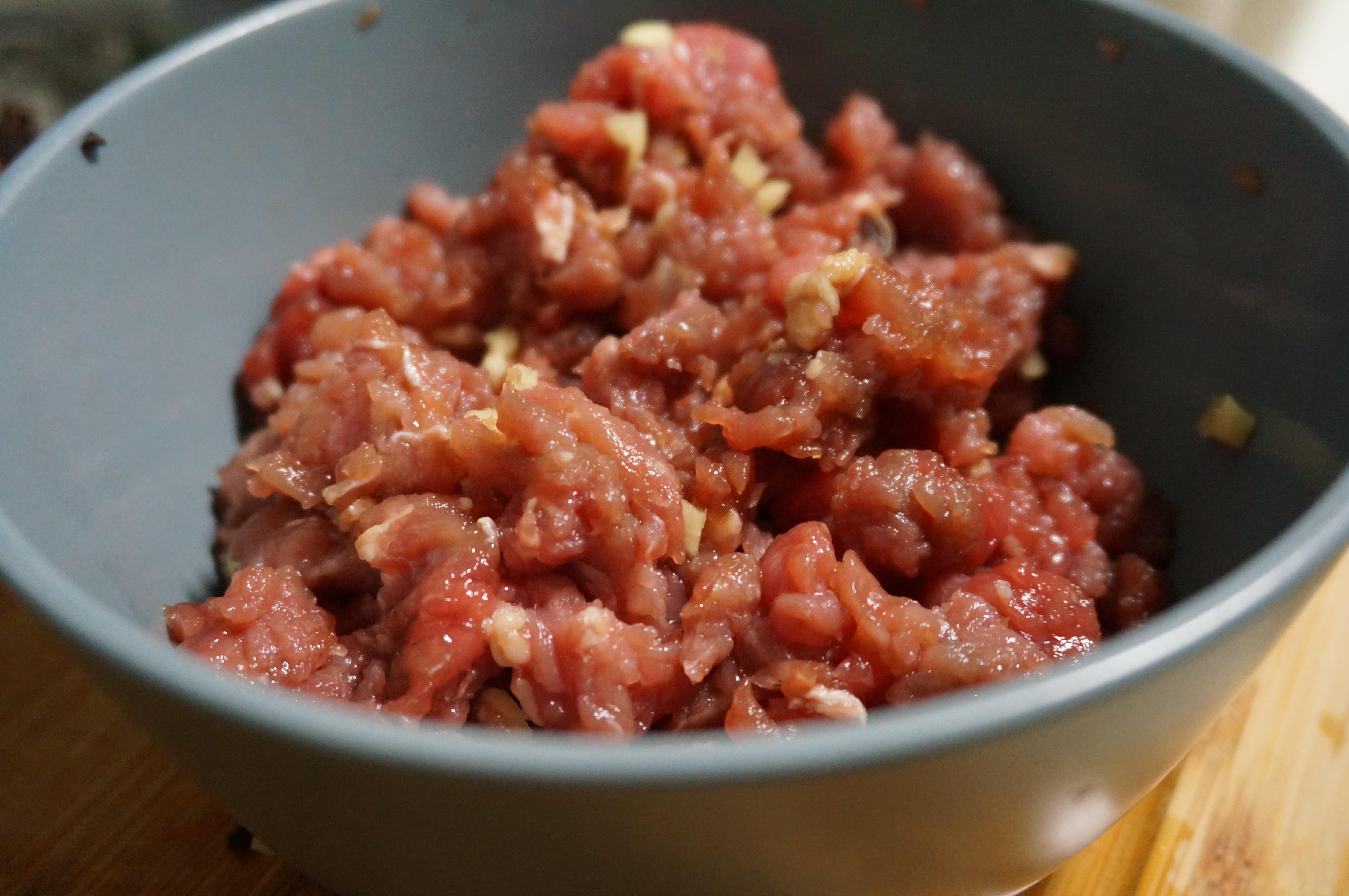 魚肉土豆泥配豆豉牛肉醬的做法 步骤6