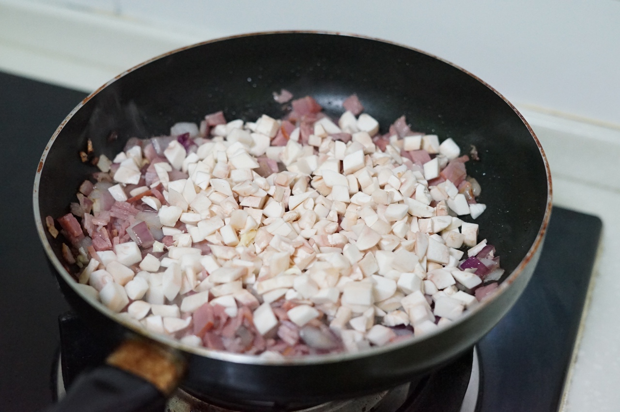 奶油蘑菇培根焗飯的做法 步骤6