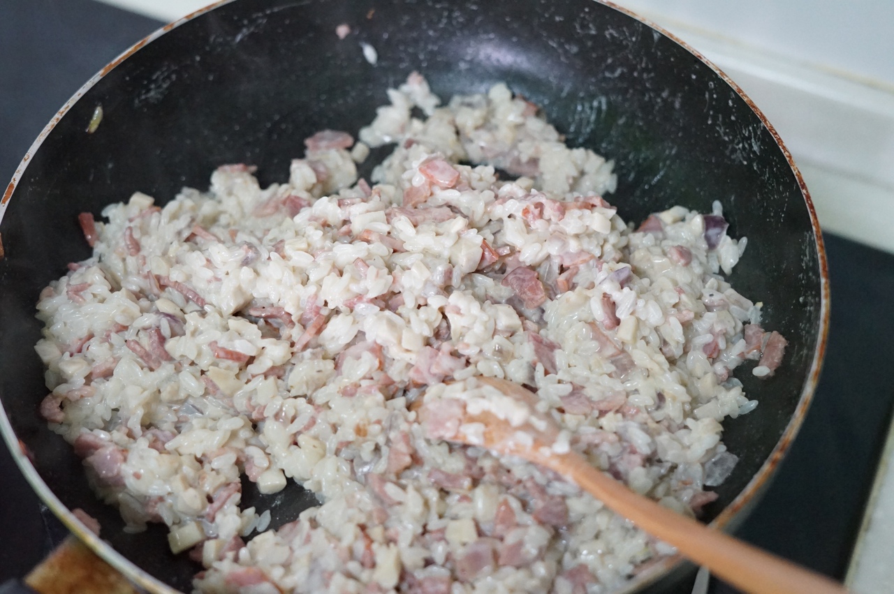 奶油蘑菇培根焗飯的做法 步骤11