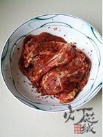 香煎梅花肉的做法 步骤2