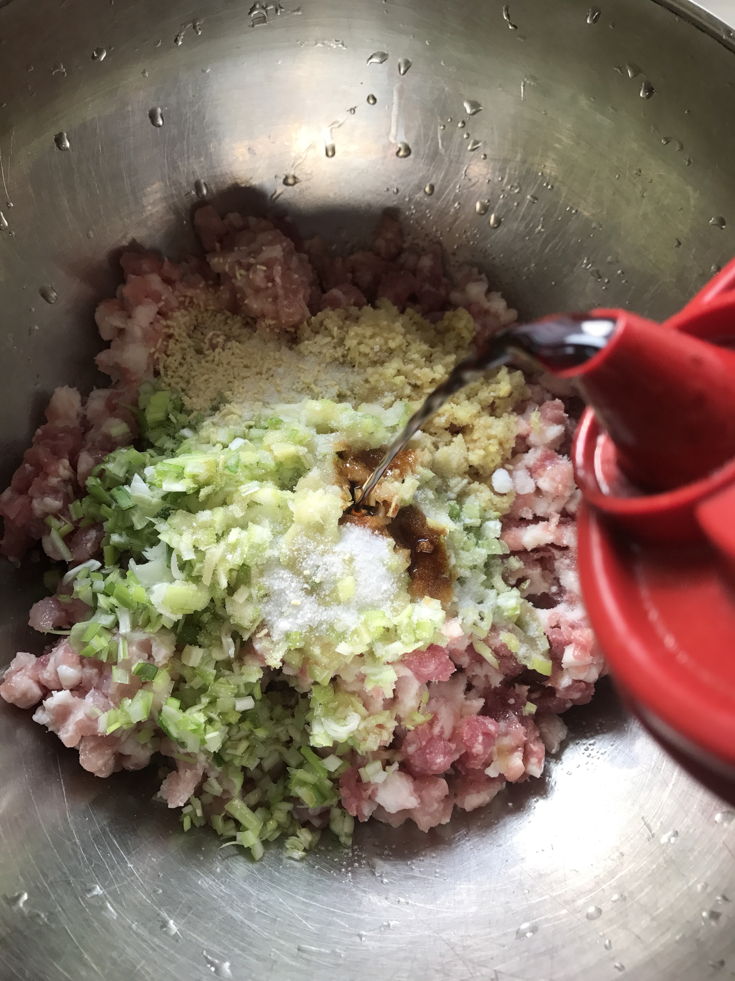 芹菜木耳鮮肉水餃的做法 步骤12