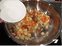 椰香咖哩蔬菜燴飯的做法 步骤7