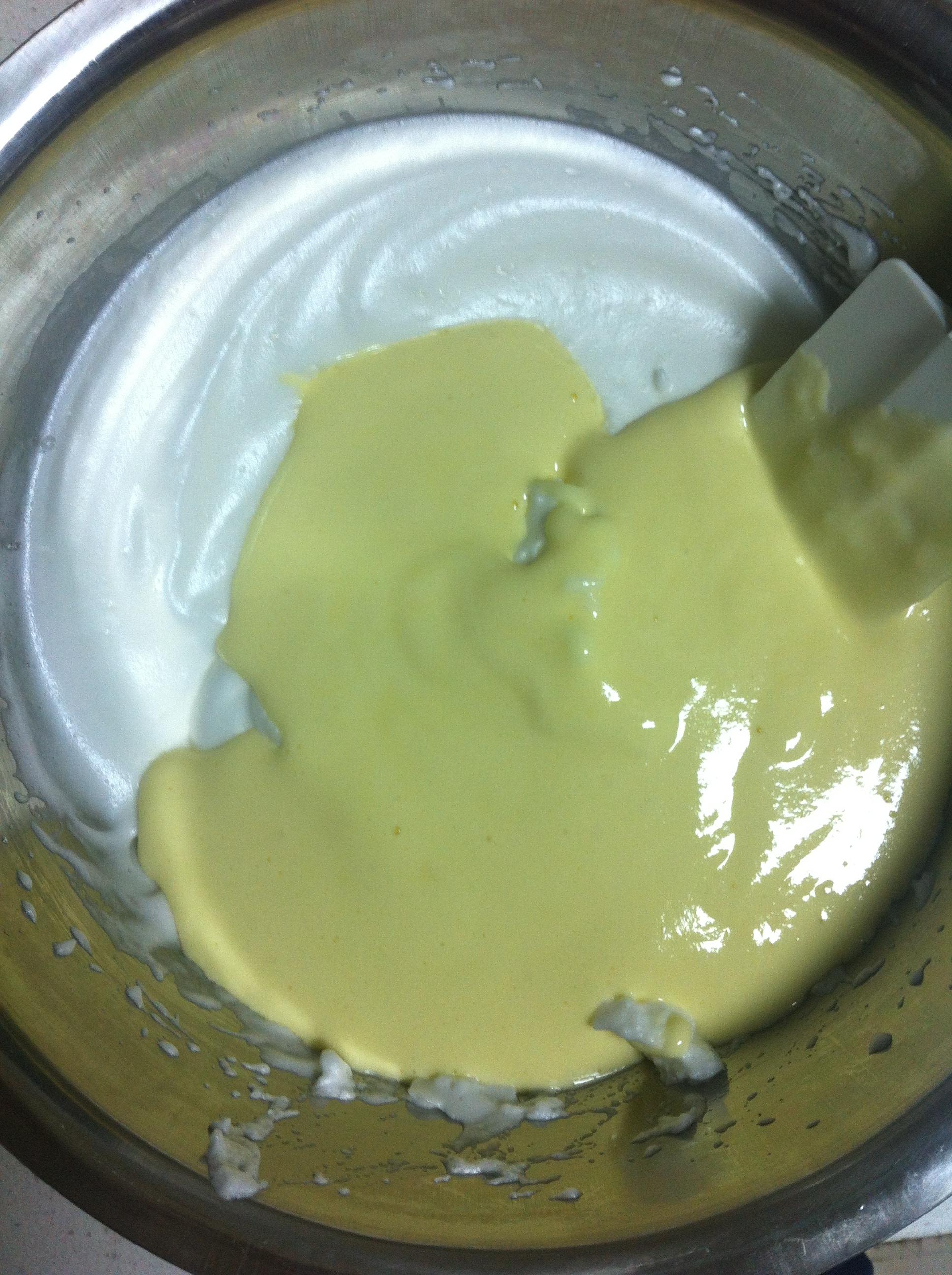 無油酸奶蛋糕的做法 步骤5
