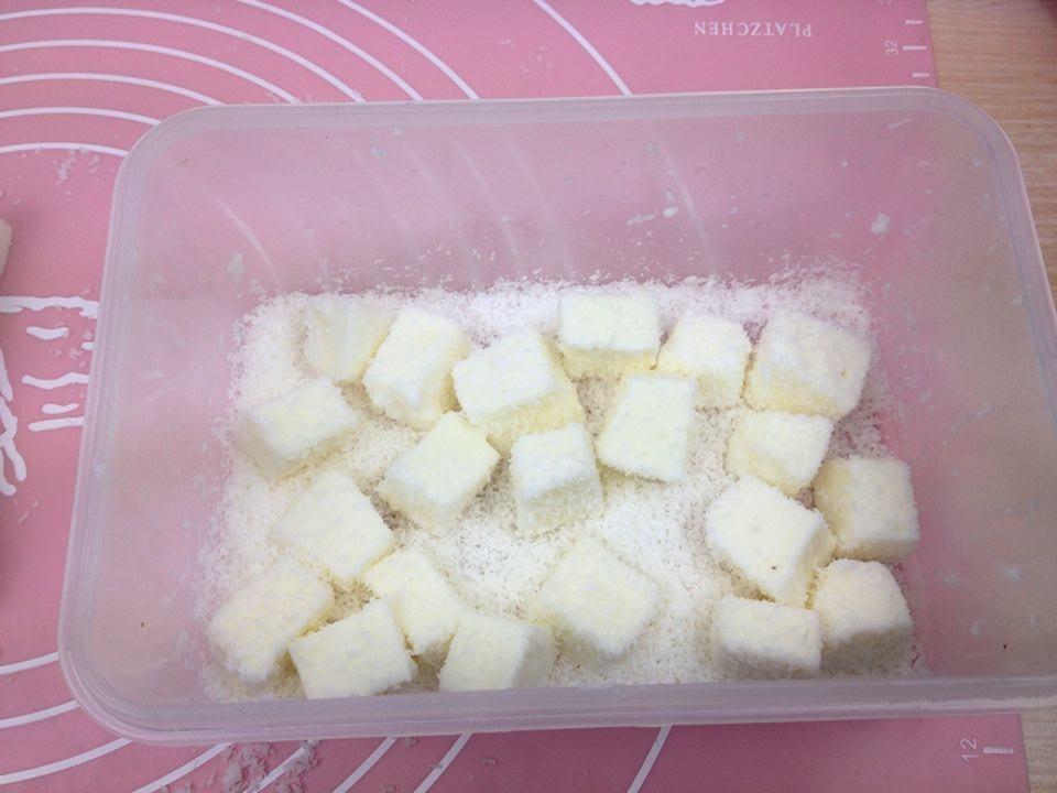 椰絲牛奶小方糕的做法 步骤11