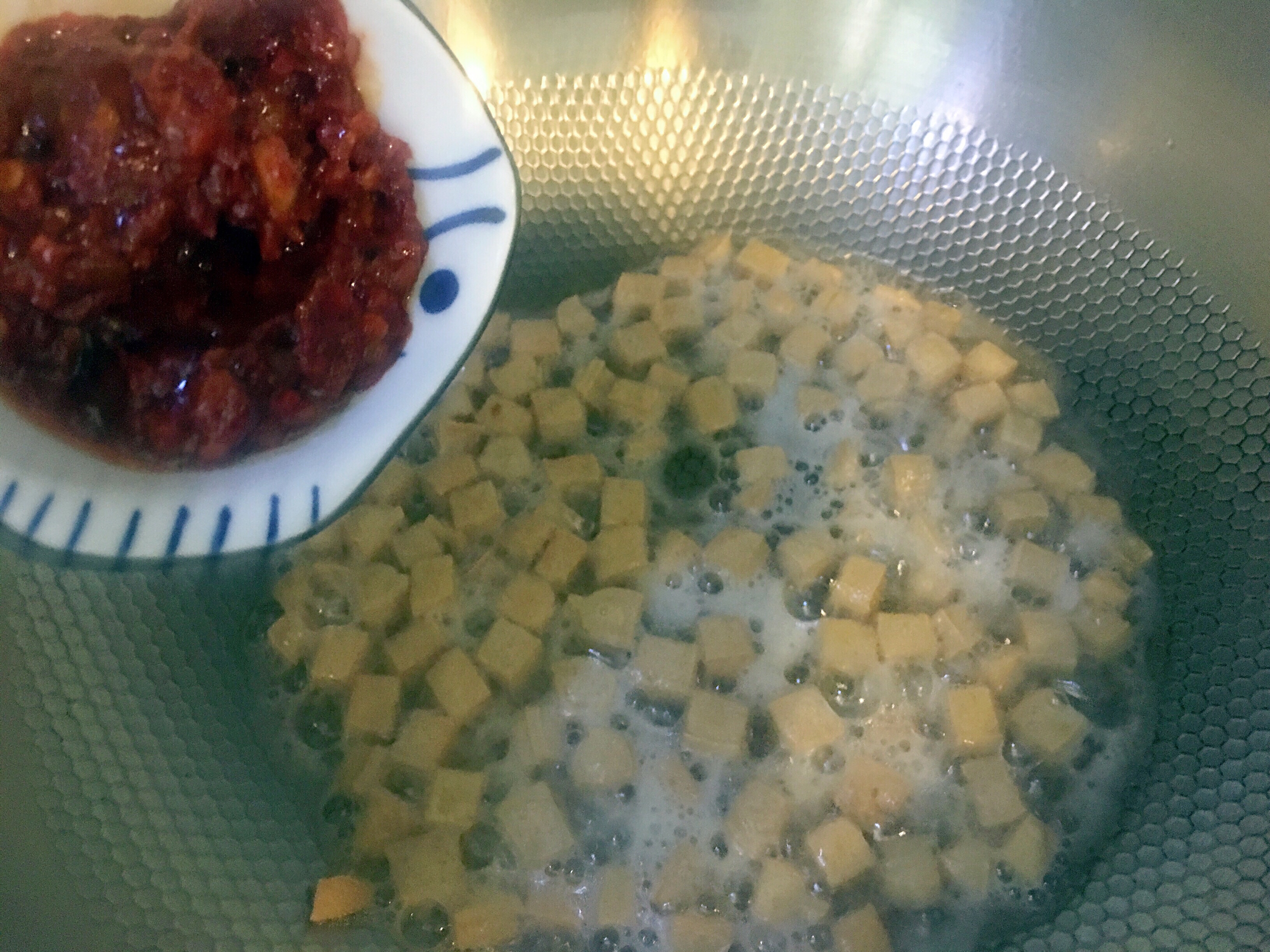 西安麻辣米線和砂鍋的靈魂-紅油豆乾的做法 步骤3