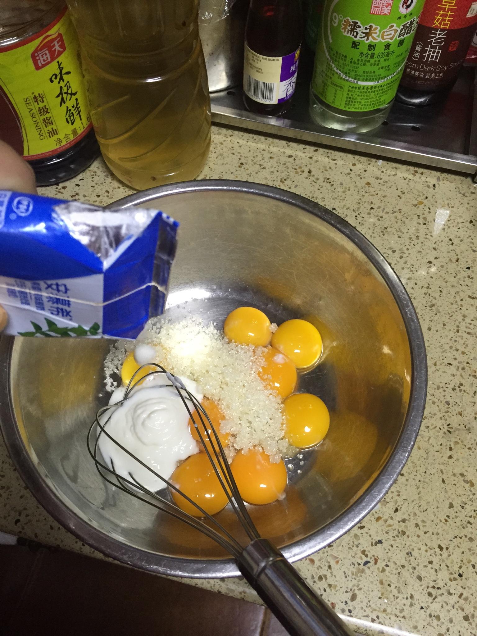 酸奶蛋糕（無水無油版）的做法 步骤3
