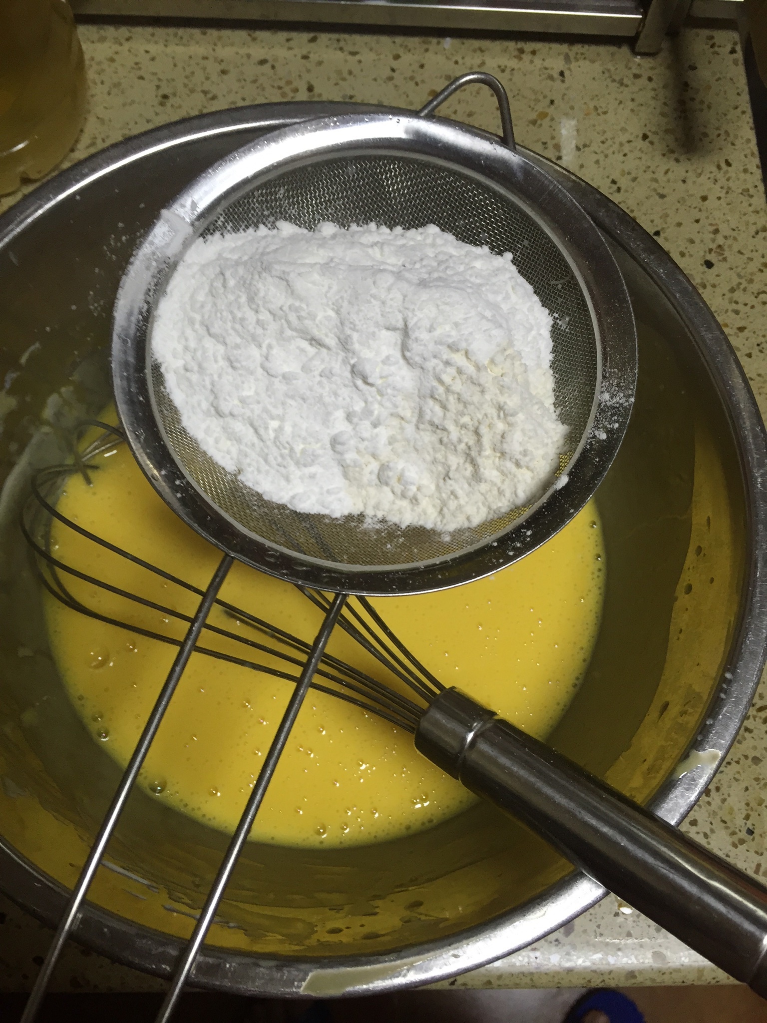 酸奶蛋糕（無水無油版）的做法 步骤4