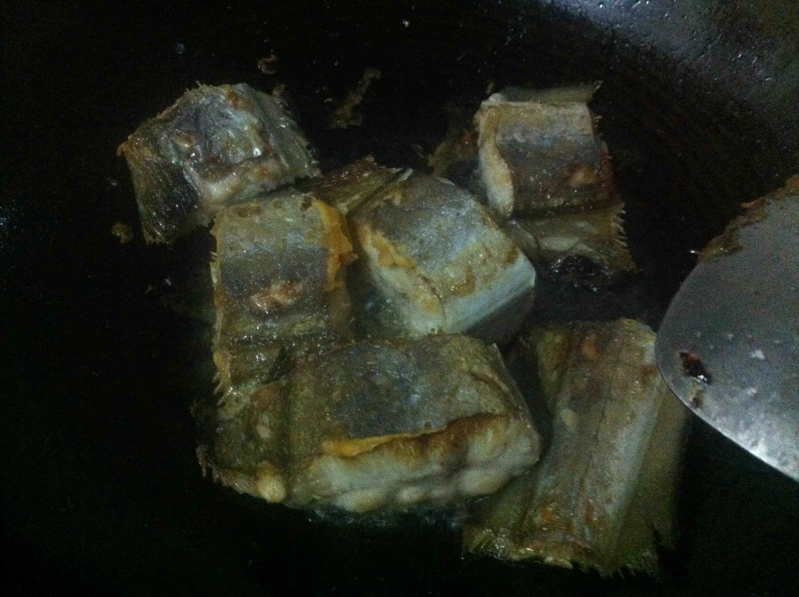 腐竹燜魚的做法 步骤1
