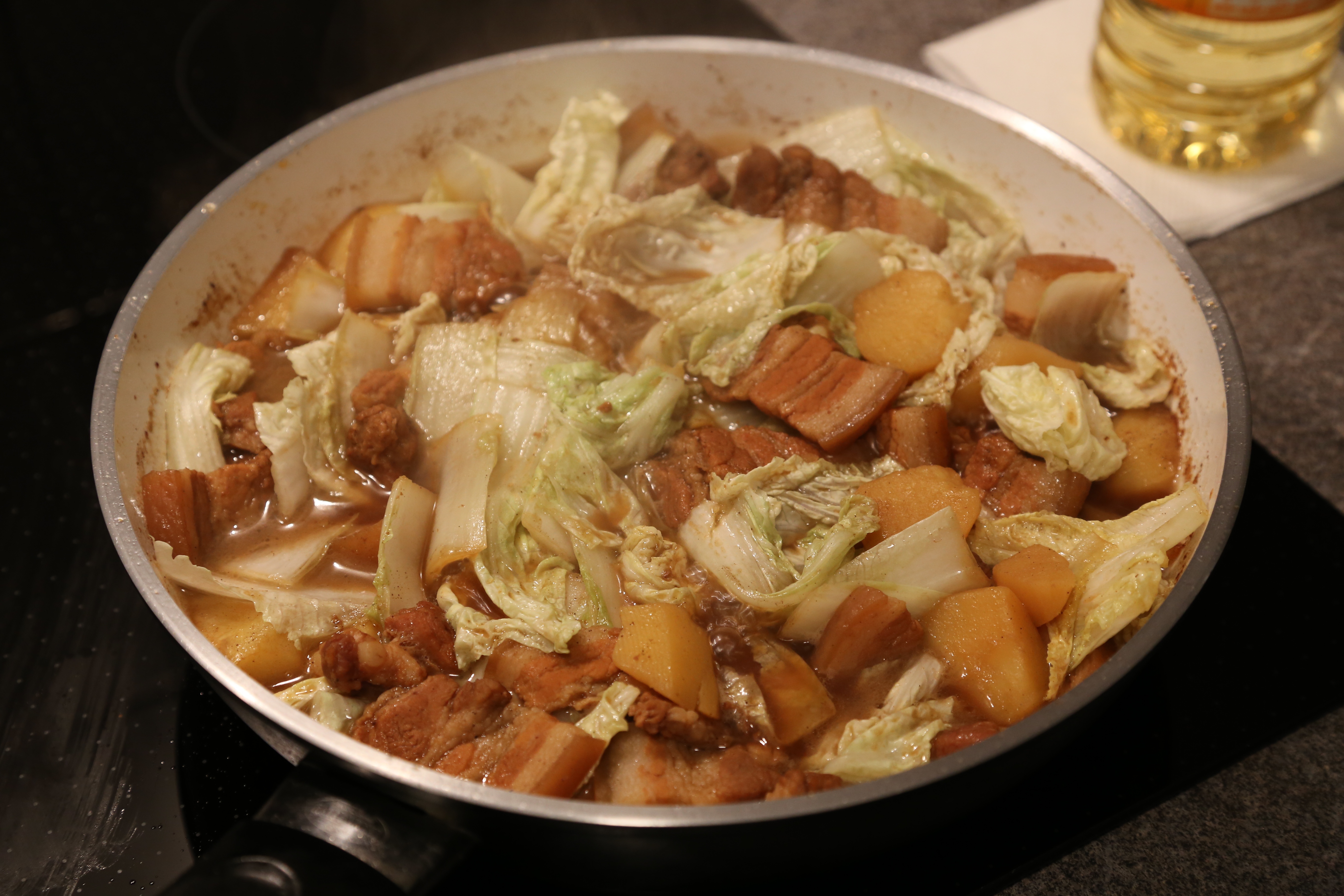 土豆紅燒肉燉白菜的做法 步骤8