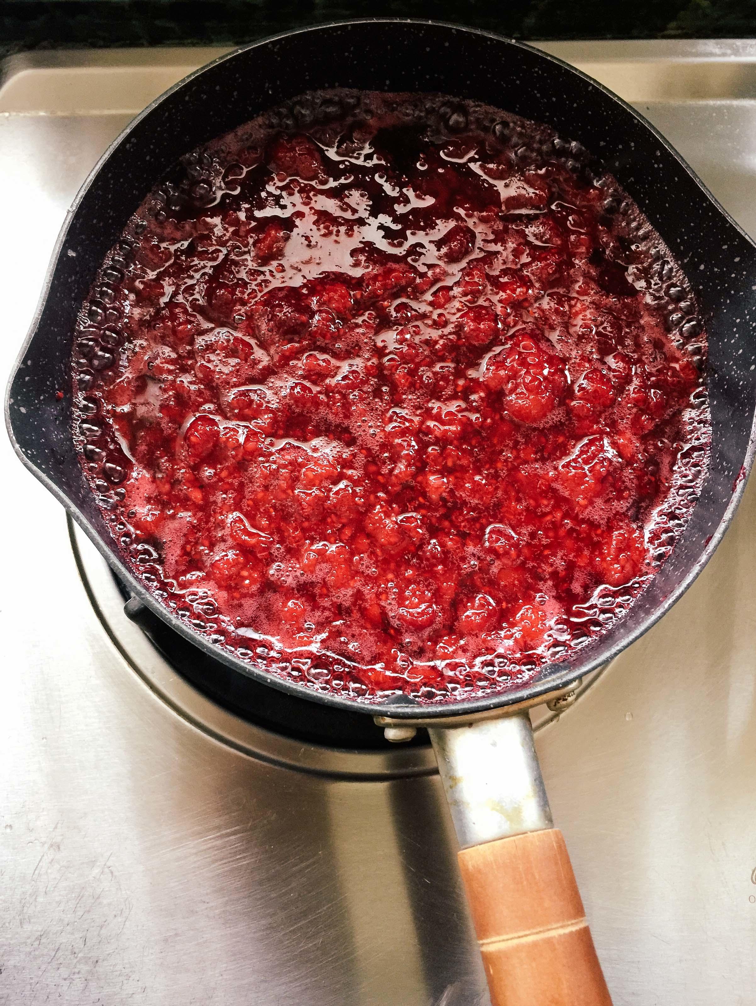 多圖覆盆子乳酪慕斯~適用於草莓凍芝士的做法 步骤1