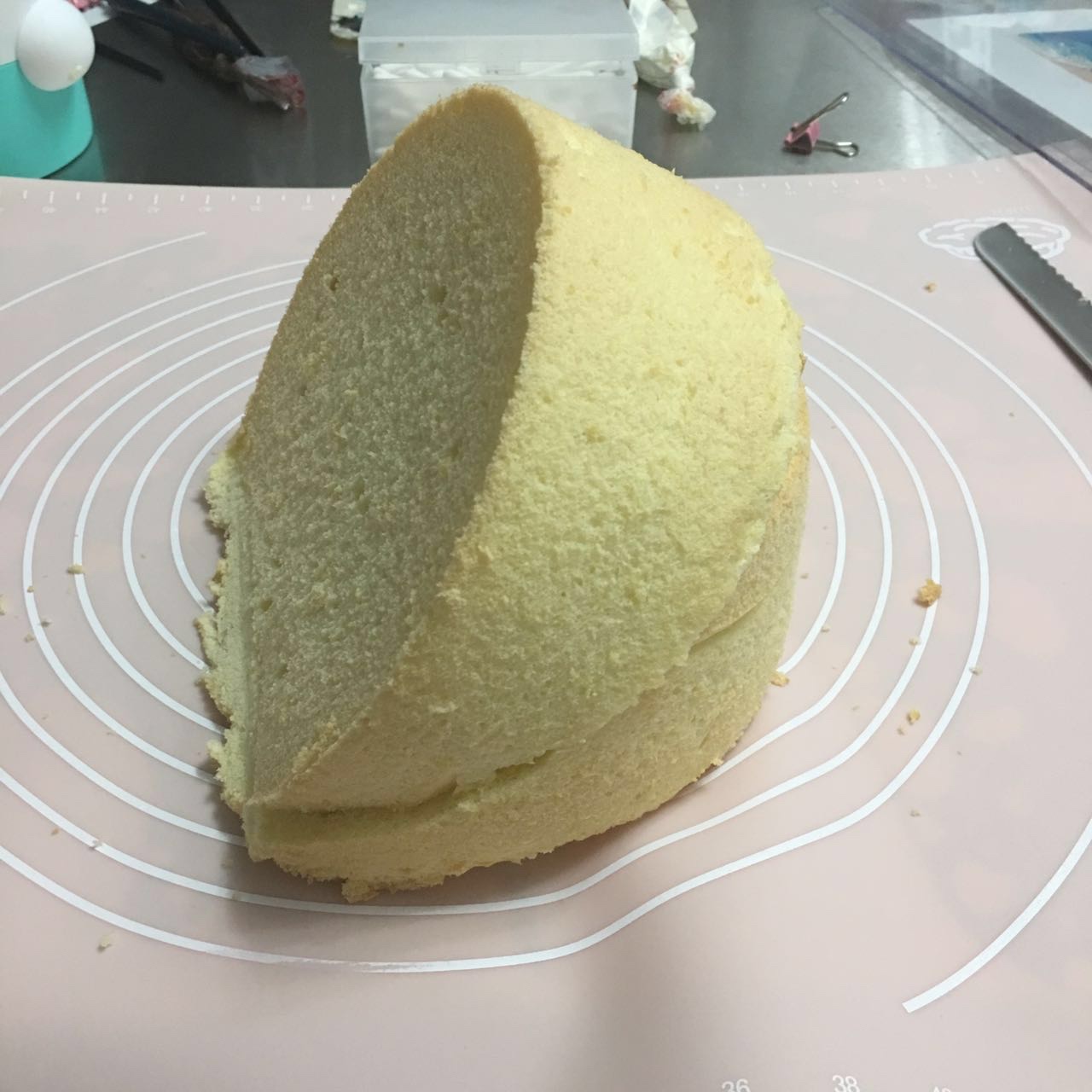 奶油霜浮雕手繪蛋糕的做法 步骤4