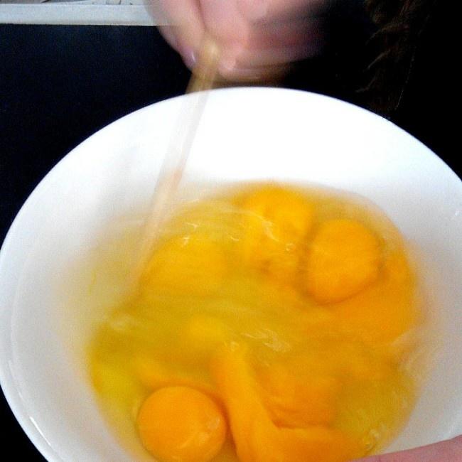 蛋餃的製作(七歲兒童版)的做法 步骤4