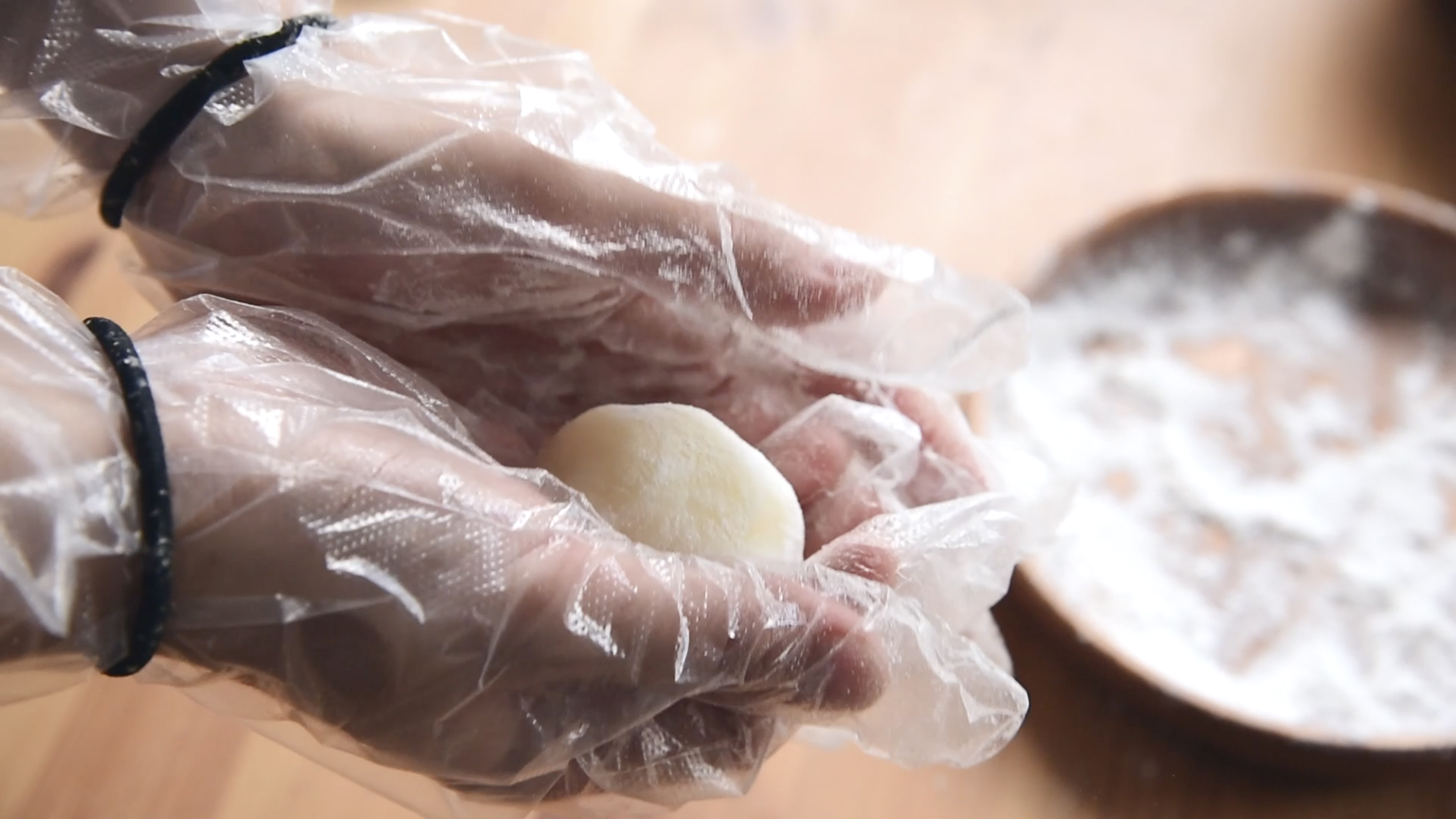 史上最簡單包法的冰皮奶黃流心月餅（百分百成功）的做法 步骤14