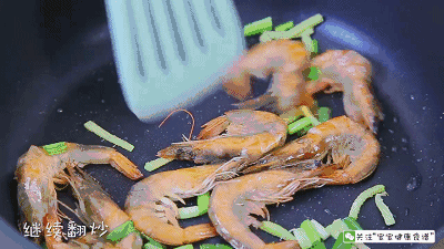 番茄燜大蝦 寶寶輔食食譜的做法 步骤10