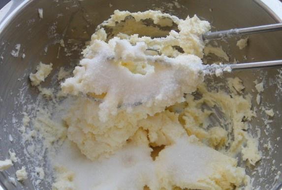 奶油乳酪曲奇的做法 步骤2
