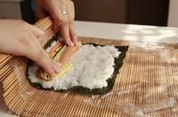 簡單壽司/雞蛋壽司/反轉壽司/花樣壽司/紫菜包飯的做法 步骤13