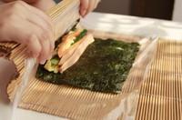簡單壽司/雞蛋壽司/反轉壽司/花樣壽司/紫菜包飯的做法 步骤19