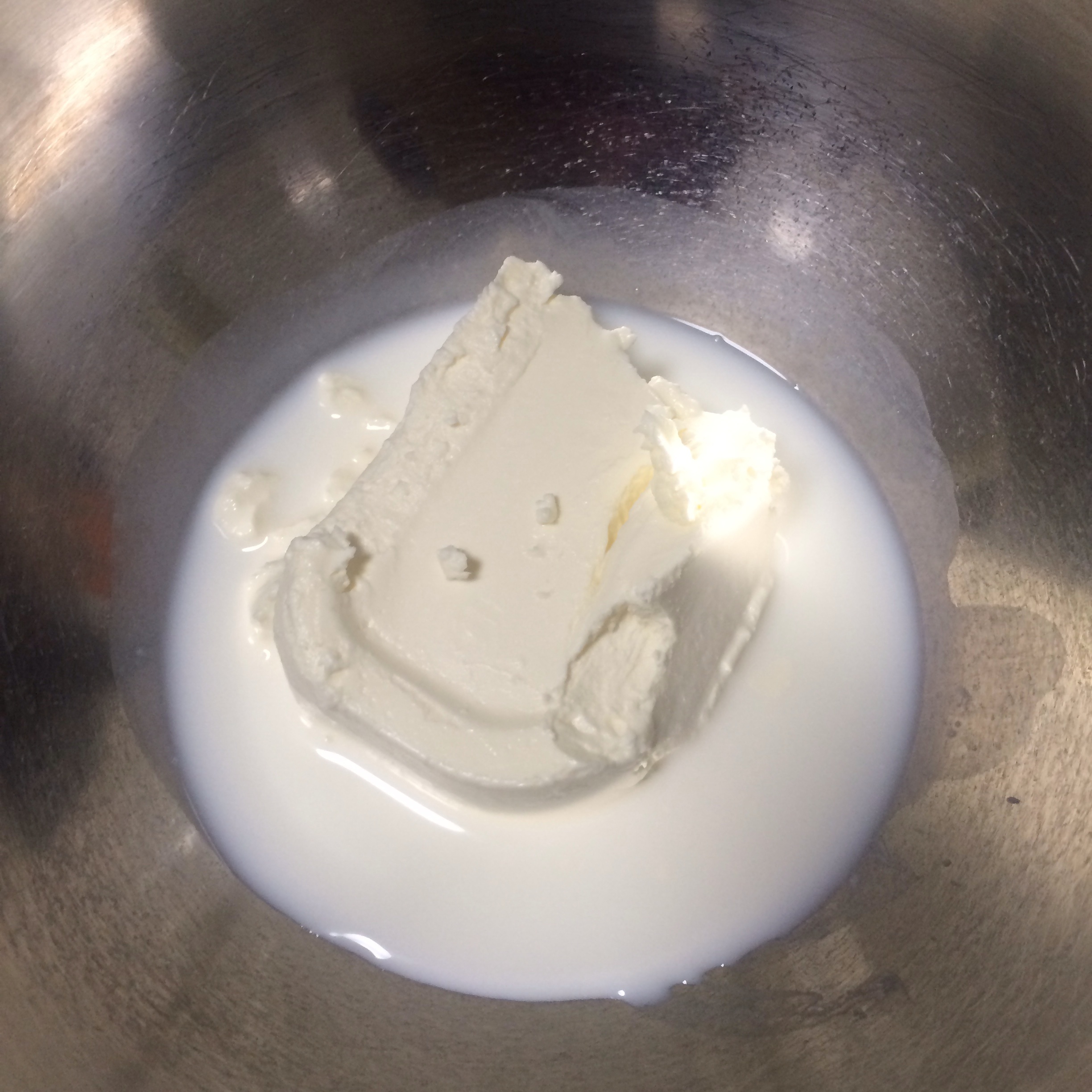綿綿軟軟輕乳酪蛋糕的做法 步骤2
