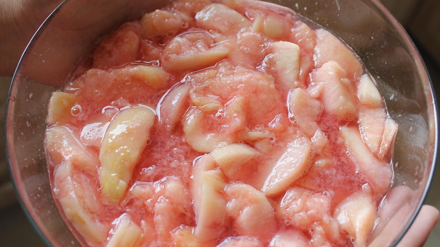 桃子果醬 非常誘人的粉紅色 全網最細緻的做法的做法 步骤2