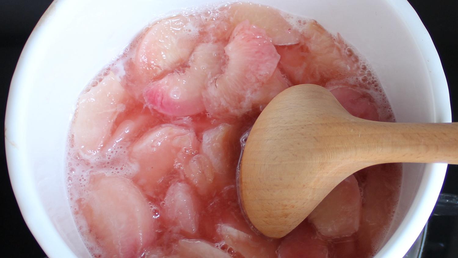 桃子果醬 非常誘人的粉紅色 全網最細緻的做法的做法 步骤4