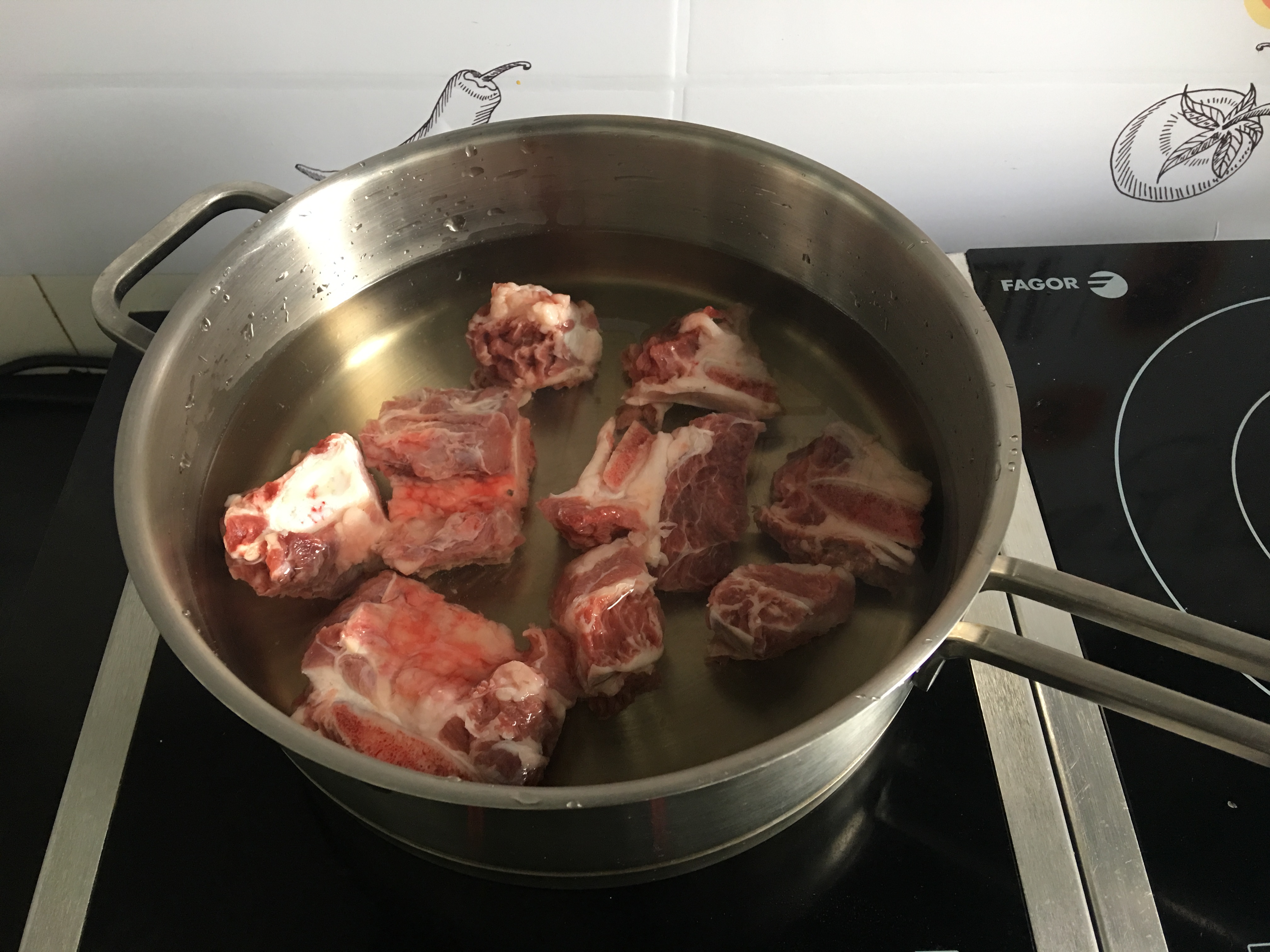 樂活教主的美食之——咖哩牛骨湯的做法 步骤2