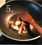 南乳蓮藕煮排骨的做法 步骤5