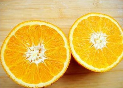 橙盅酸奶水果沙拉的做法 步骤1