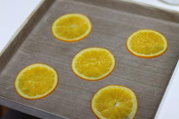 香橙蛋糕卷的做法 步骤9